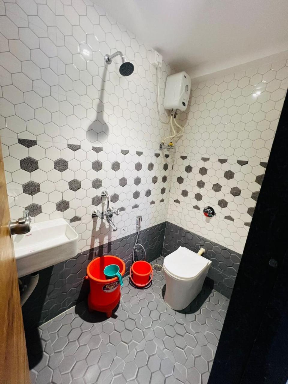 Hotel Pragati Inn Ahmednagar Esterno foto