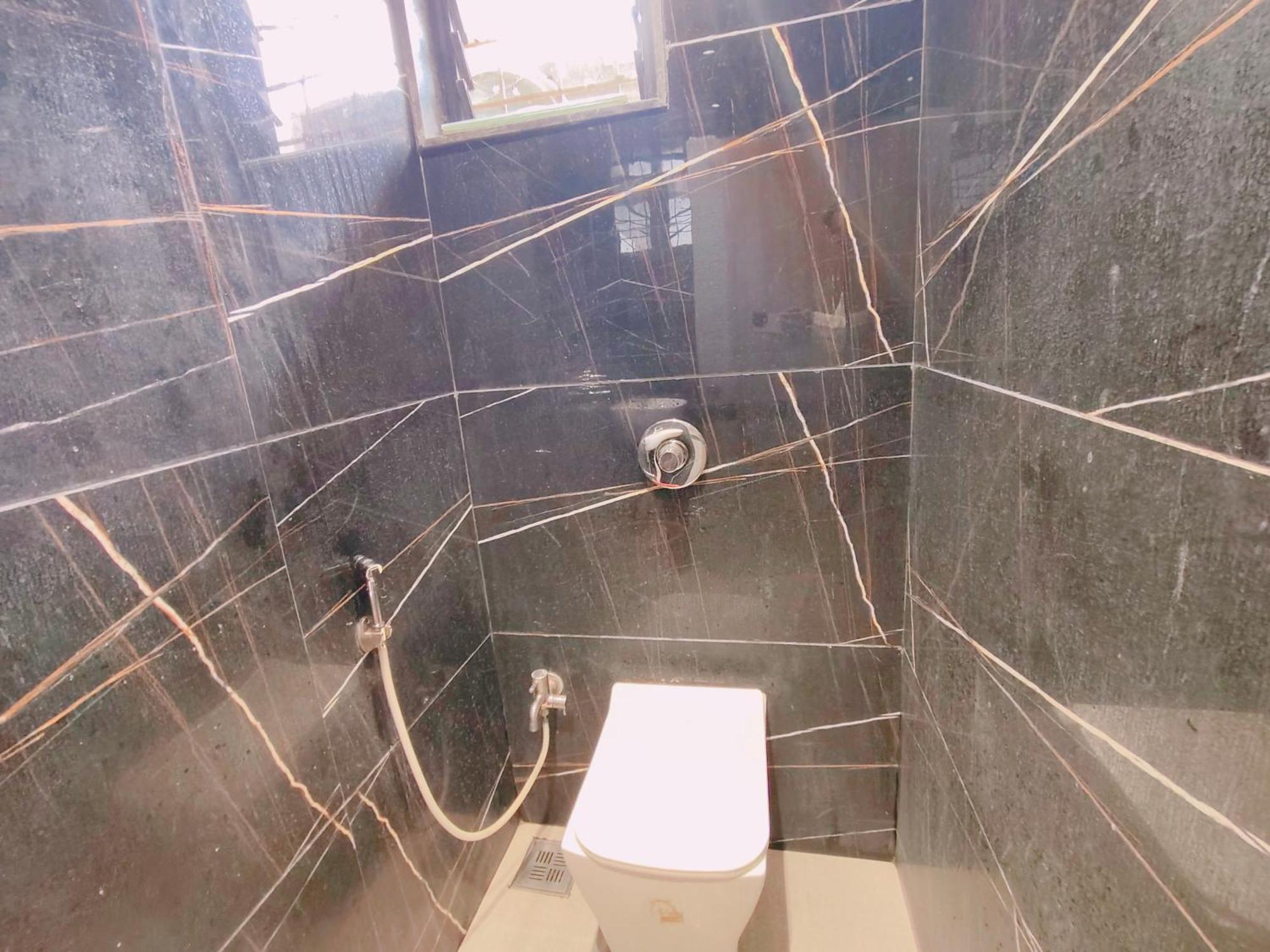 Hotel Pragati Inn Ahmednagar Esterno foto
