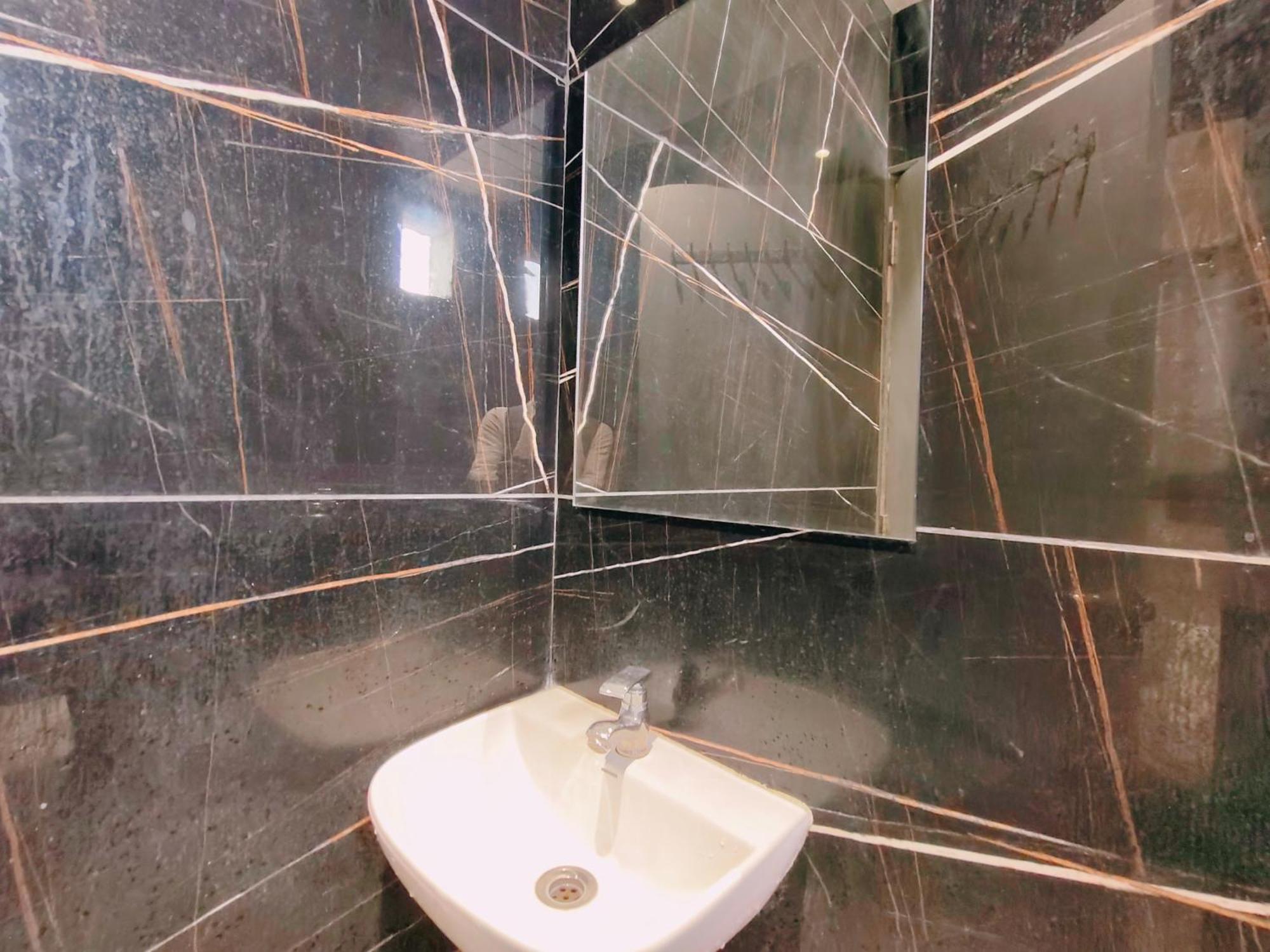 Hotel Pragati Inn Ahmednagar Esterno foto